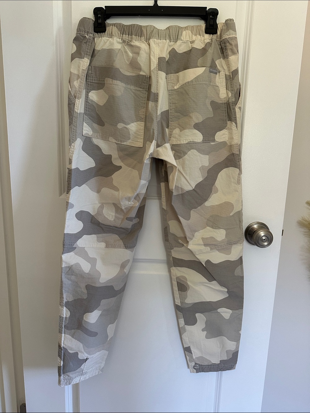 Columbia Camo Straight-Leg Cargo Pants - Beige & Gray - Picture 2 of 2